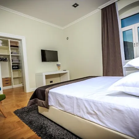 公寓 The Residence Trogir 特罗吉尔