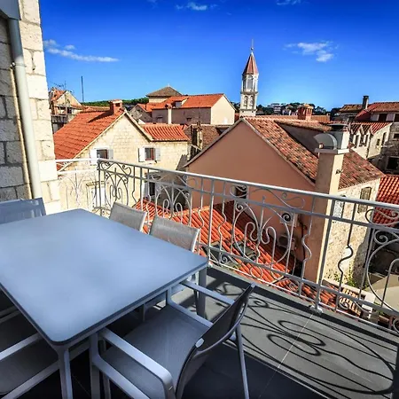 The Residence Trogir Traù